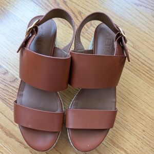 AEROSOLES Women's Tan Sandals